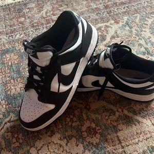 Nike Dunk Low Retro White Black Panda